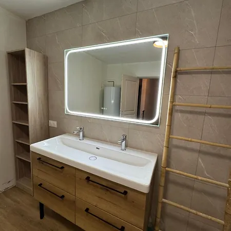 Вилла Grande Maison 10 Pers 4 Jardin & Parking Ле-Ман